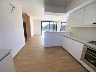 Foto 5 de BARRIO CEIBOS, PUERTOS DEL LAOG * 3 DORMITORIOS * ESCRITORIO * GALERIA
