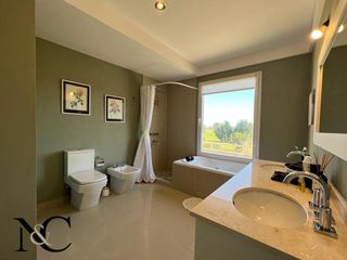 Foto 16 de Casa en Venta en San Isidro Labrador al golf