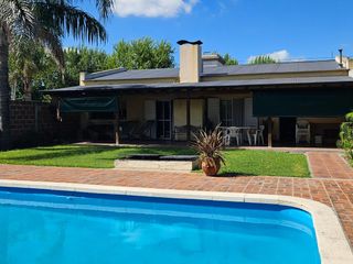 Foto 25 de Casa con pileta cerca del centro de Lobos a la VENTA