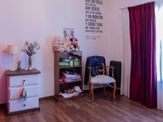 Foto 3 de Casa con pileta cerca del centro de Lobos a la VENTA