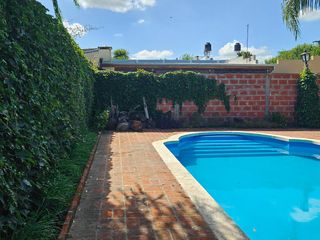 Foto 24 de Casa con pileta cerca del centro de Lobos a la VENTA