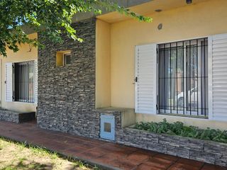 Foto 41 de Casa con pileta cerca del centro de Lobos a la VENTA
