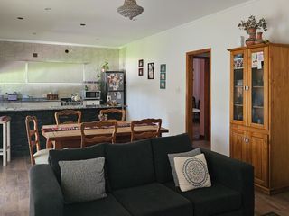 Foto 16 de Casa con pileta cerca del centro de Lobos a la VENTA