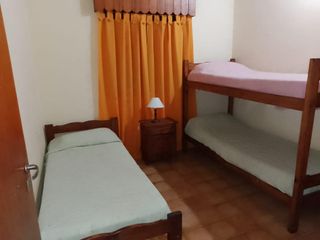 Foto 4 de Casa en venta - 4 Dormitorios 2 Baños - 450Mts2 - Mar del Tuyú