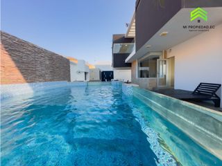 Foto 6 de CASA CON PISCINA FRENTE AL MAR EN URBANIZACIÓN MARINA BLUE - MANTA