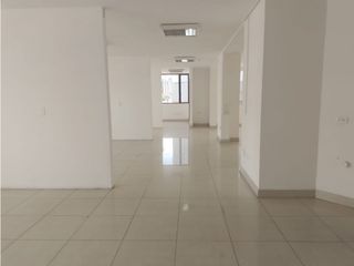 Foto 2 de El Jardín, Oficina en Renta, 300m2, 4 Ambientes