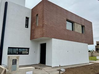 Foto 10 de Prados de manantiales - Casa 3 dormitorios en lote de 360m2
