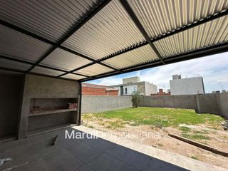 Foto 7 de Prados de manantiales - Casa 3 dormitorios en lote de 360m2