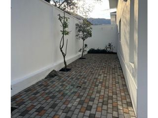 Foto 19 de Cumbayá, Casa en Renta, 230m2, 4 Habitaciones