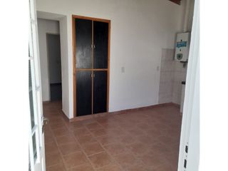 Foto 16 de CASA CON DEPARTAMENTOS BARRIO SAN ROQUE