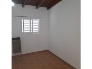 Foto 14 de CASA CON DEPARTAMENTOS BARRIO SAN ROQUE