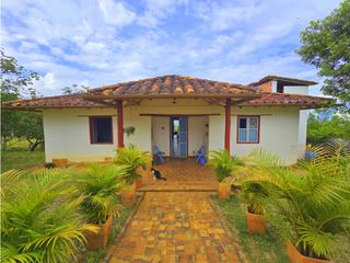 Foto 1 de Vendo  Casona Azul Vda Llano Barichara