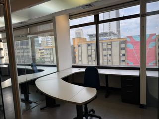 Foto 1 de SE VENDE OFICINA EN MEDELLIN