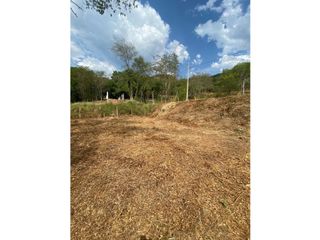 Foto 4 de vendo lote en SOPETRAN