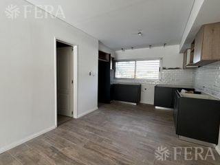Foto 2 de Venta Departamento 3 ambientes con cochera y jardín en Nuevo Quilmes Externo - Bernal