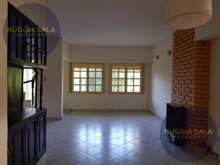 Foto 2 de Casa - Área Centro Oeste