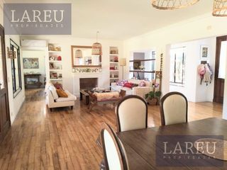 Foto 2 de Casa en Venta con renta, Barrio La Legua