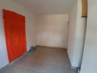Foto 14 de LOCAL EN VENTA BARRIO GARZONES |1732