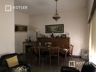 Foto 3 de Casa - Temperley Oeste