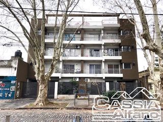 Foto 1 de Departamento - Banfield Oeste