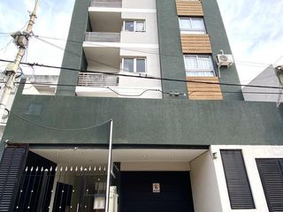 Foto 2 de Venta de Departamento de 2 ambientes en Wilde con patio y cochera opcional (24324)