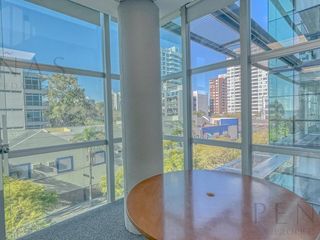 Foto 13 de Formidable Oficina corporativa en Block 1700 m2 AMOBLADA - CATEGORÍA 32 cocheras