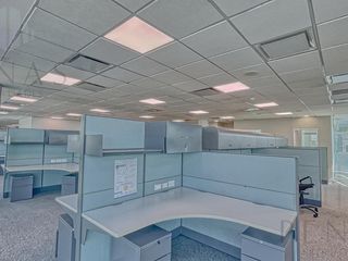 Foto 15 de Formidable Oficina corporativa en Block 1700 m2 AMOBLADA - CATEGORÍA 32 cocheras