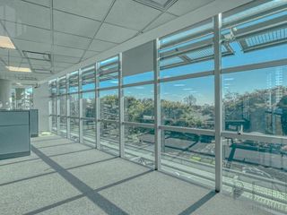 Foto 18 de Formidable Oficina corporativa en Block 1700 m2 AMOBLADA - CATEGORÍA 32 cocheras