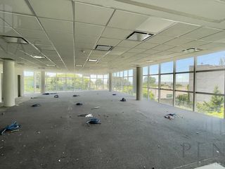 Foto 28 de Alquiler Piso corporativo en Vicente López Oficina amoblada AAA Categoría 16 cocheras