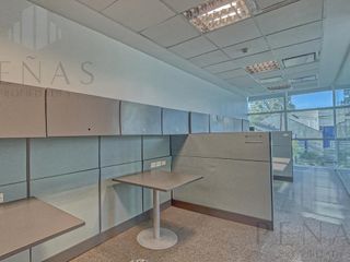 Foto 19 de Alquiler Piso corporativo en Vicente López Oficina amoblada AAA Categoría 16 cocheras