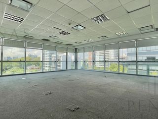 Foto 27 de Alquiler Piso corporativo en Vicente López Oficina amoblada AAA Categoría 16 cocheras