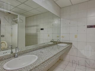 Foto 24 de Alquiler Piso corporativo en Vicente López Oficina amoblada AAA Categoría 16 cocheras