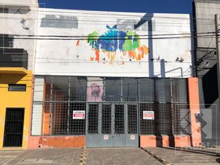 Foto 1 de Local venta sobre Ruta 22, barrio Belgrano, con 330 m2 cubiertos y terreno de 10 x 33