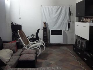 Foto 7 de CASA 4 AMBIENTES CON PILETA - LOMAS ESTE
