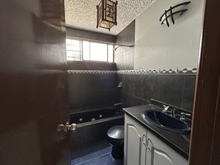 Foto 11 de Departamento en casa independiente adecuado para Oficina en alquiler