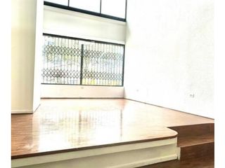 Foto 9 de El Bosque, Casa Comercial en Renta, 180m2, 6 Ambientes