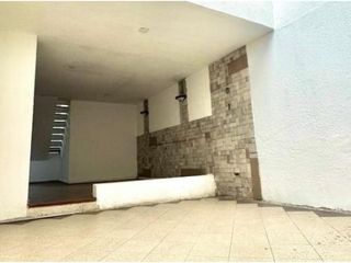 Foto 6 de El Bosque, Casa Comercial en Renta, 180m2, 6 Ambientes