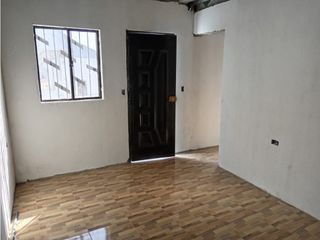 Foto 9 de Pomasqui, Galpón en Renta, 370m2, 4 Ambientes