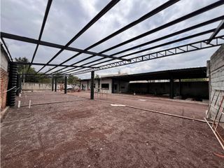 Foto 10 de Valle De Los Chillos, Galpón en Renta, 500m2, 10 Ambientes
