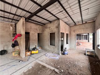 Foto 7 de Valle De Los Chillos, Galpón en Renta, 500m2, 10 Ambientes