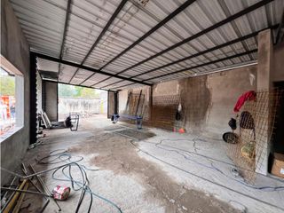 Foto 14 de Valle De Los Chillos, Galpón en Renta, 500m2, 10 Ambientes