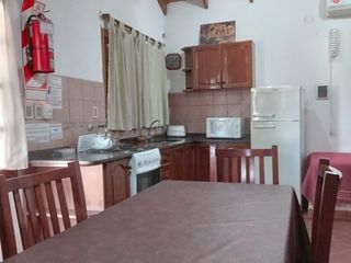 Foto 2 de Departamento en alquiler temporario de 1 dormitorio c/ cochera en Mina Clavero