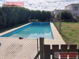 Foto 27 de CASA EN VENTA 3 DORMITORIOS -GALERIA PARRILLA .PILETA COCHERA JARDIN