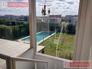 Foto 18 de CASA EN VENTA 3 DORMITORIOS -GALERIA PARRILLA .PILETA COCHERA JARDIN