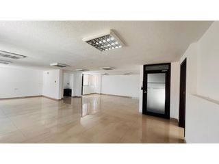 Foto 7 de Quito Tenis, Oficina en Renta, 150m2, 5 Ambientes