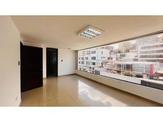 Foto 11 de Quito Tenis, Oficina en Renta, 150m2, 5 Ambientes