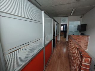 Foto 8 de ARRIENDO LOCAL OFICINA 160 M2 ZONA INDUSTRIAL DE MONTEVIDEO.