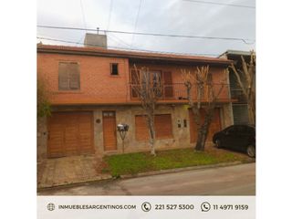 Foto 2 de Venta Casa al Frente y 1 al Fondo  - 517 entre 4 y 5