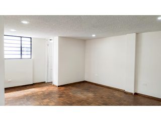 Foto 6 de CUERO Y CAICEDO, Local Comercial en Renta, 180m2, 2 Ambientes