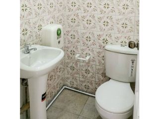 Foto 11 de CUERO Y CAICEDO, Local Comercial en Renta, 180m2, 2 Ambientes